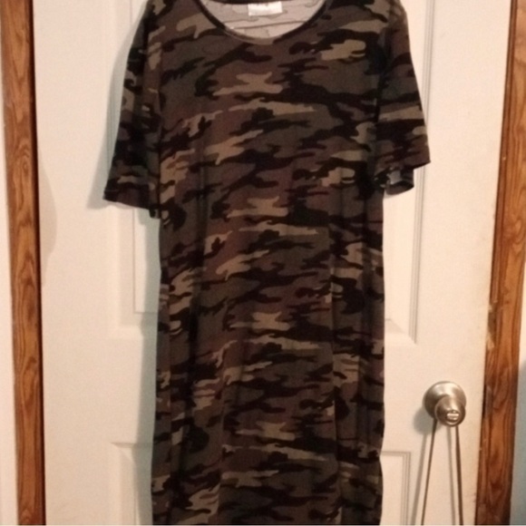 Bobbie Brooks Alined Camo T-shirt dress size medium - Picture 1 of 4